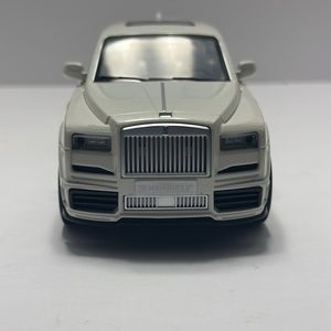 1:24 rolls royce cullinan mansory Diecast with LED HEADLIGHT AND TAILLIGHT WHITE